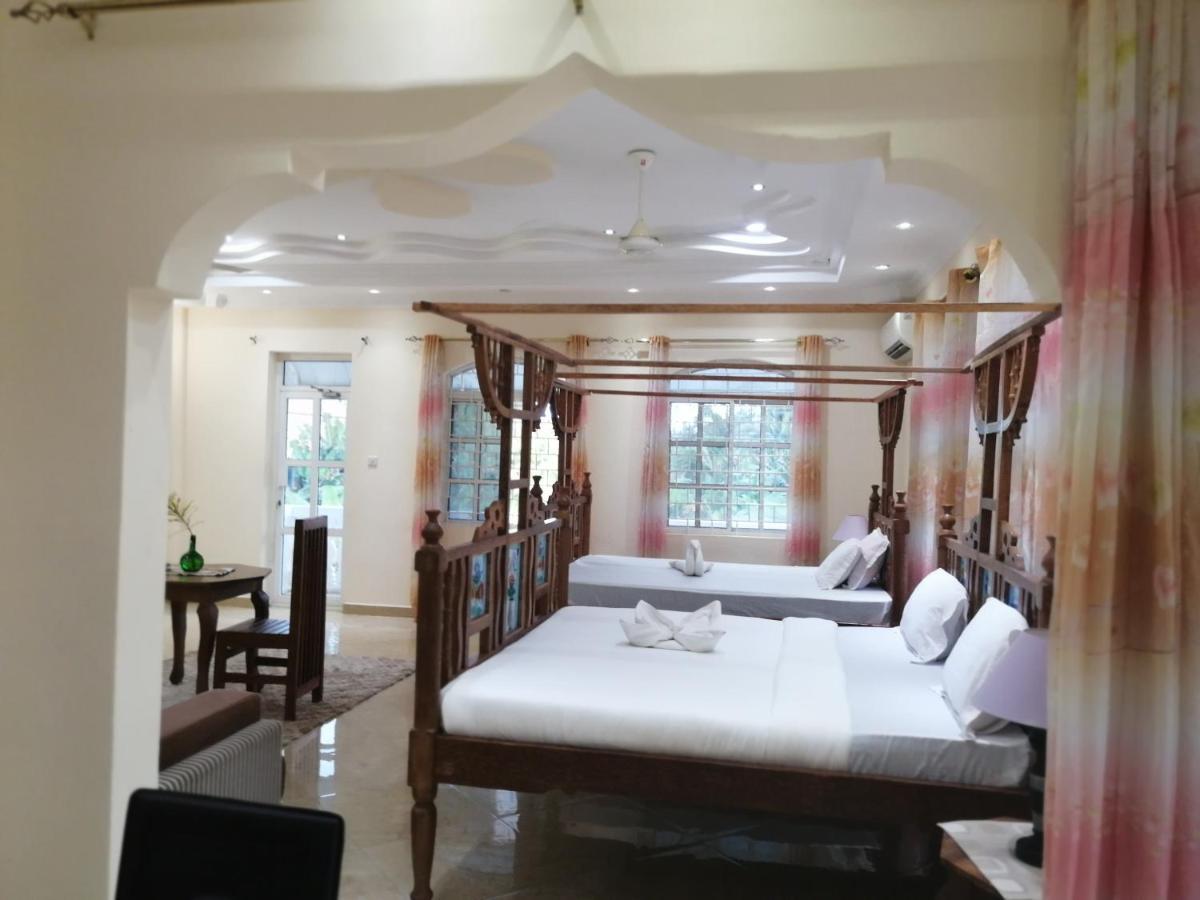 Salhiya Lodge Занзибар Номер фото