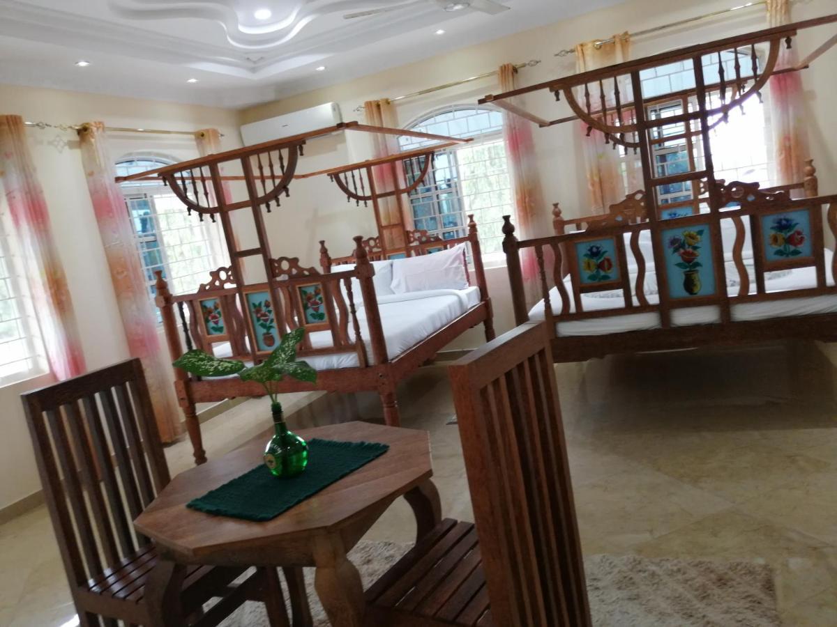 Salhiya Lodge Занзибар Номер фото